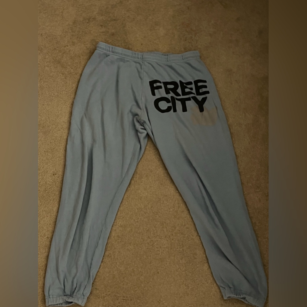 Free City Sweats Light Blue